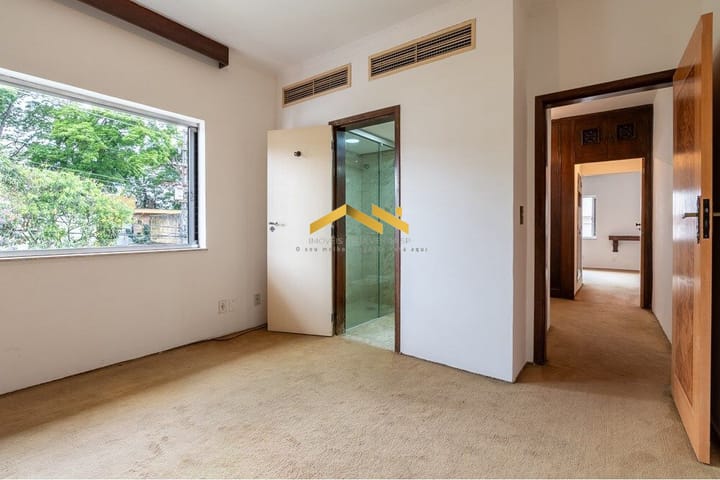 Casa à venda com 3 quartos, 261m² - Foto 9