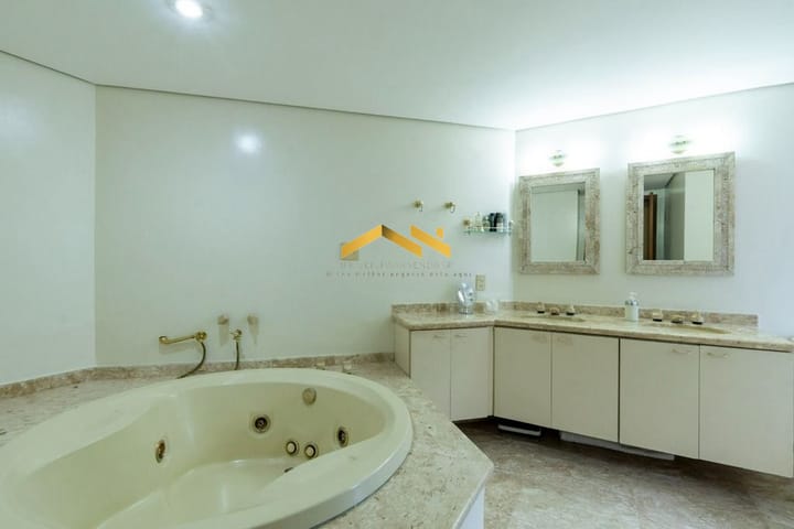 Apartamento à venda com 3 quartos, 243m² - Foto 58