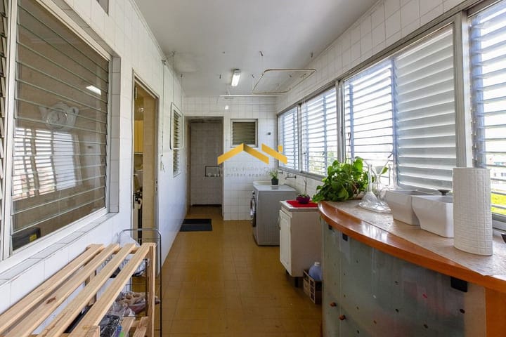 Apartamento à venda com 3 quartos, 175m² - Foto 9