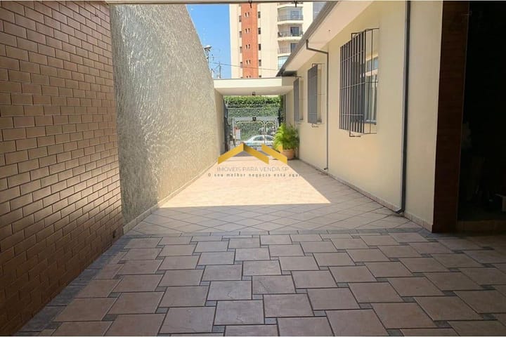 Casa à venda com 5 quartos, 208m² - Foto 9