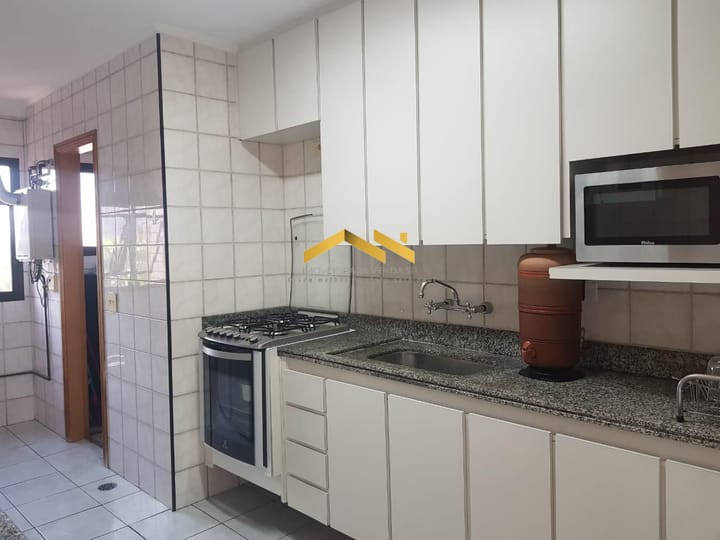 Apartamento à venda com 2 quartos, 79m² - Foto 2