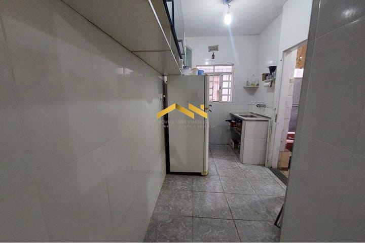 Casa à venda com 2 quartos, 77m² - Foto 10