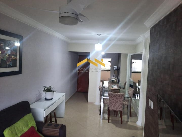 Apartamento à venda com 3 quartos, 70m² - Foto 2