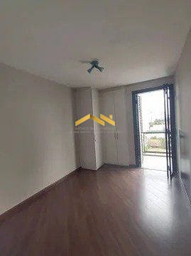 Apartamento à venda com 3 quartos, 90m² - Foto 2