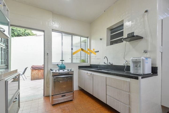 Casa à venda com 4 quartos, 194m² - Foto 7