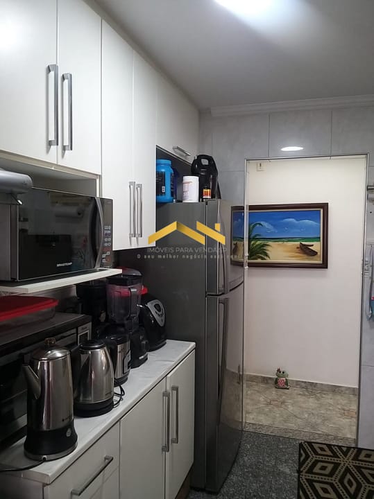 Apartamento à venda com 3 quartos, 72m² - Foto 2