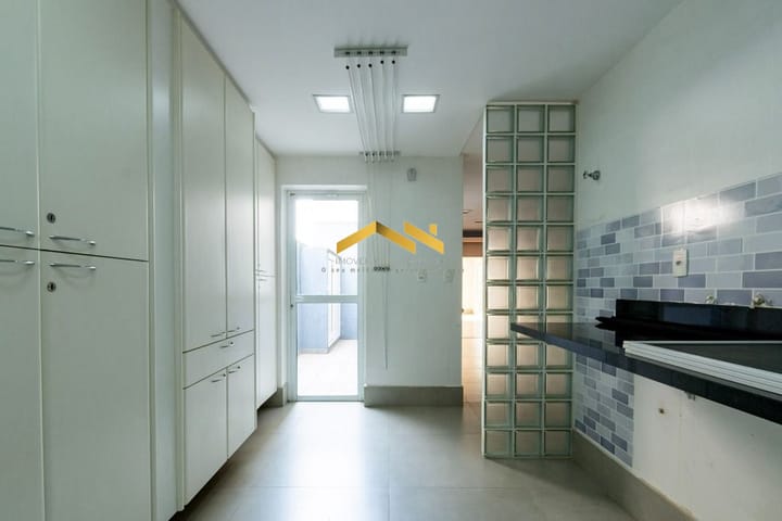 Casa à venda com 4 quartos, 362m² - Foto 56