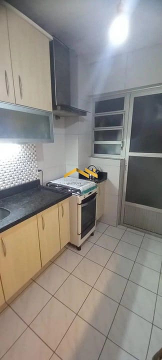 Apartamento à venda com 2 quartos, 65m² - Foto 18