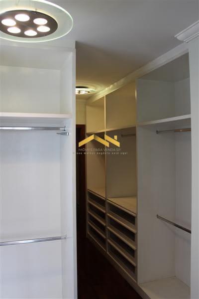 Apartamento à venda com 4 quartos, 230m² - Foto 17