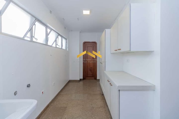 Apartamento à venda com 3 quartos, 206m² - Foto 11