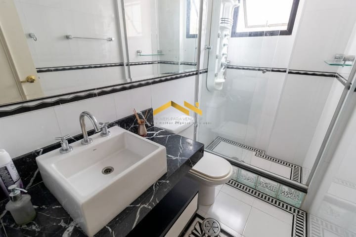 Apartamento à venda com 3 quartos, 124m² - Foto 9