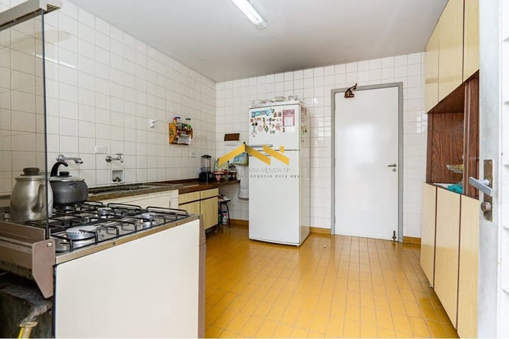 Casa à venda com 4 quartos, 313m² - Foto 8