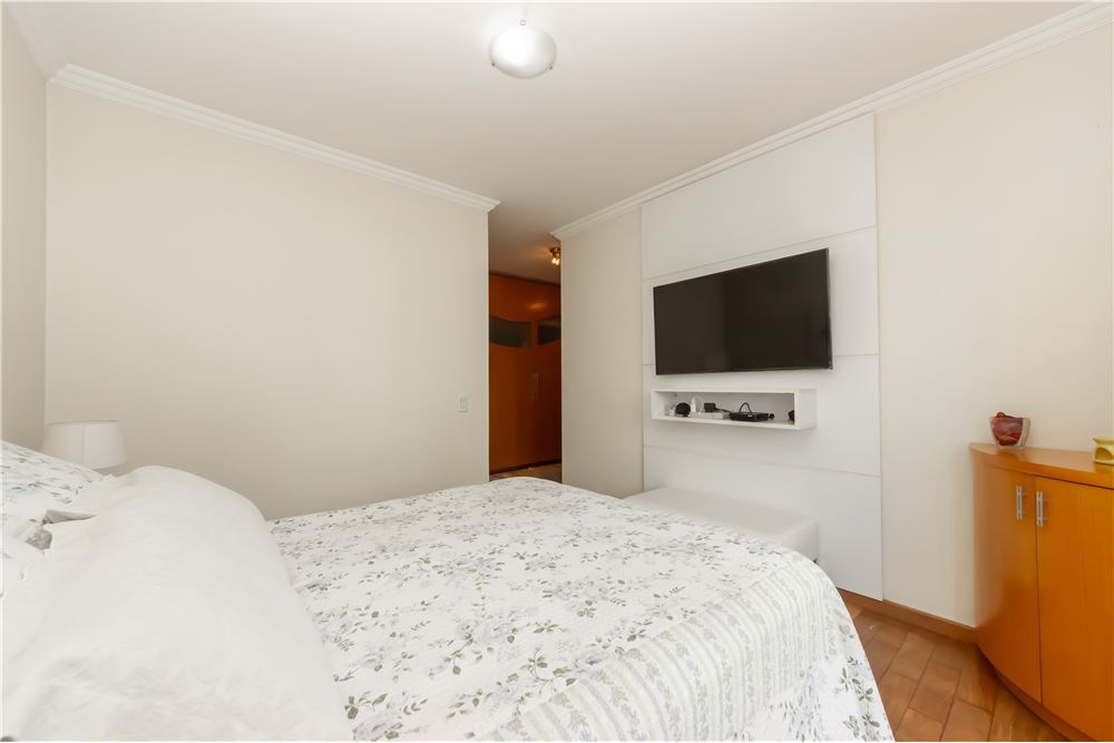 Apartamento à venda com 4 quartos, 198m² - Foto 44