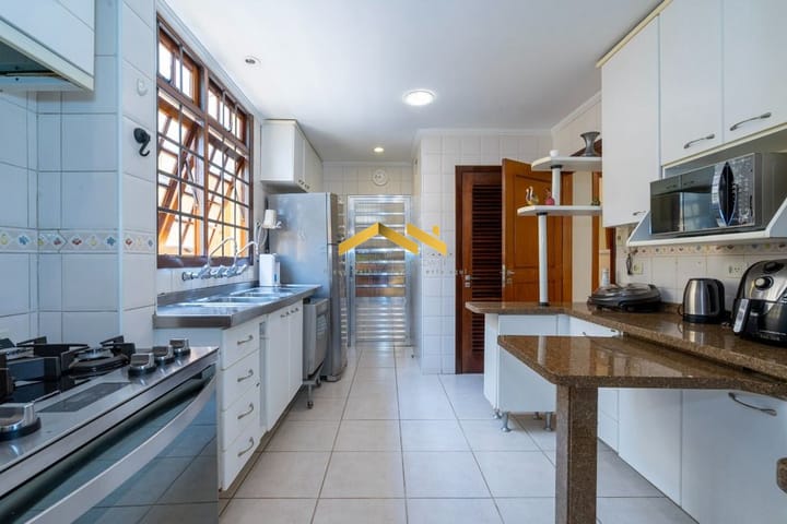 Casa à venda com 4 quartos, 375m² - Foto 12