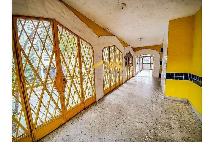 Casa à venda com 5 quartos, 405m² - Foto 1