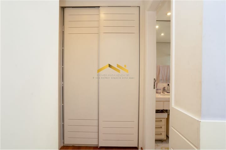 Apartamento à venda com 4 quartos, 235m² - Foto 9