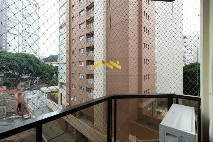 Apartamento à venda com 3 quartos, 162m² - Foto 6