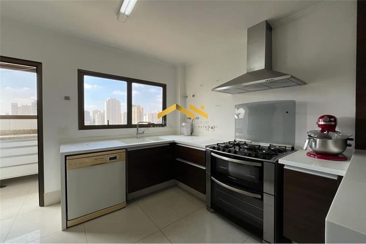 Apartamento à venda com 3 quartos, 246m² - Foto 19