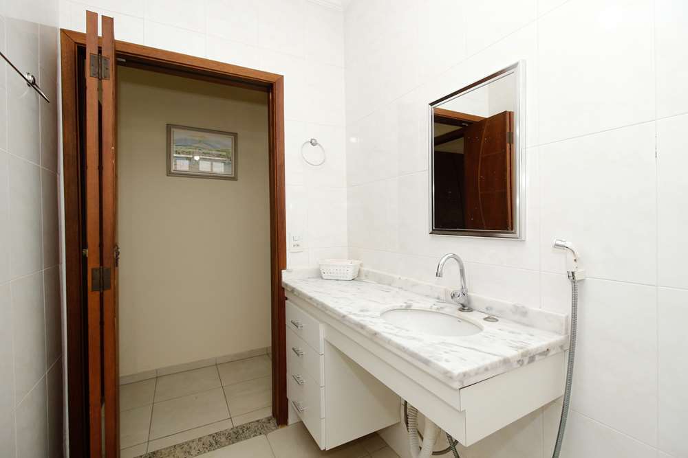 Casa à venda com 2 quartos, 94m² - Foto 14