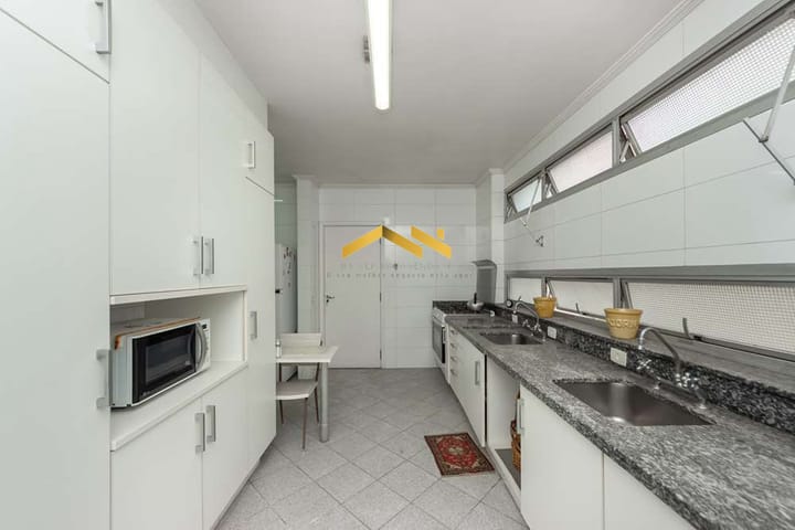 Apartamento à venda com 3 quartos, 210m² - Foto 31