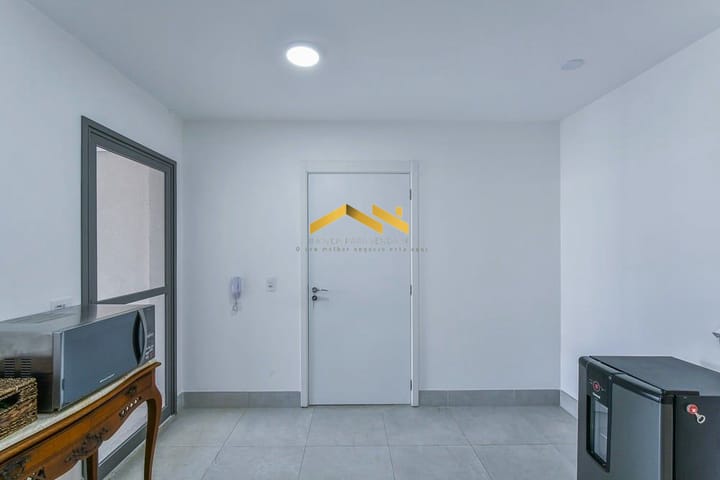 Apartamento à venda com 3 quartos, 147m² - Foto 2