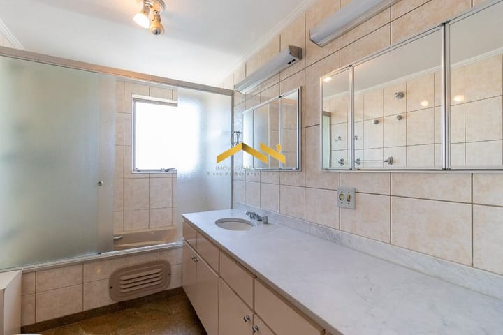 Apartamento à venda com 3 quartos, 227m² - Foto 6