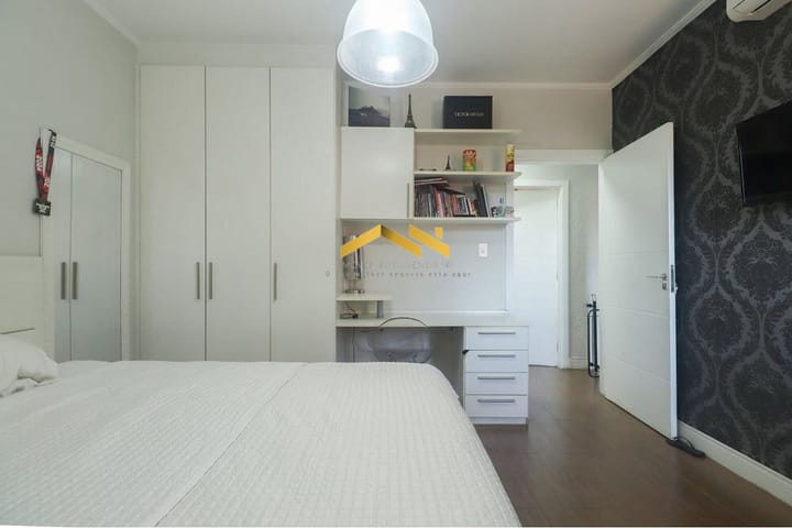 Casa à venda com 3 quartos, 180m² - Foto 8