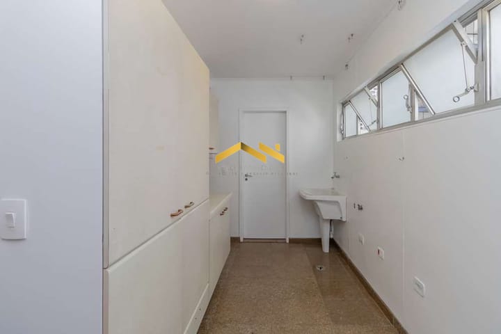 Apartamento à venda com 3 quartos, 206m² - Foto 10