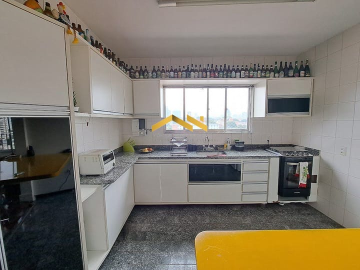 Apartamento à venda com 3 quartos, 271m² - Foto 14