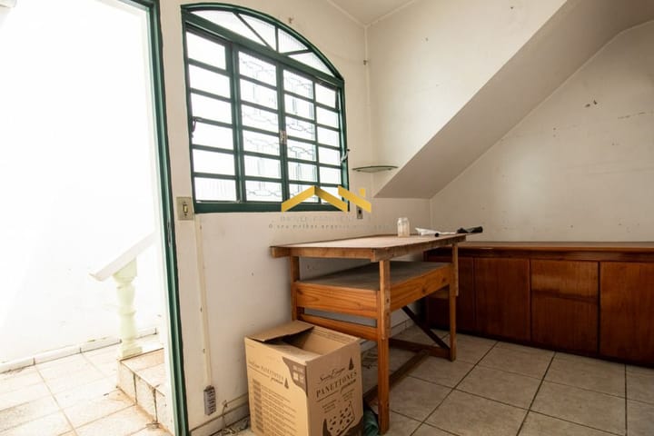 Casa à venda com 4 quartos, 236m² - Foto 19