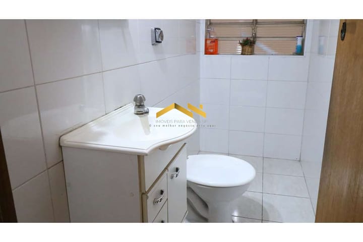 Casa à venda com 5 quartos, 200m² - Foto 19