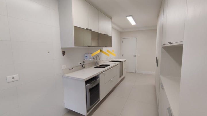 Apartamento à venda com 4 quartos, 189m² - Foto 18