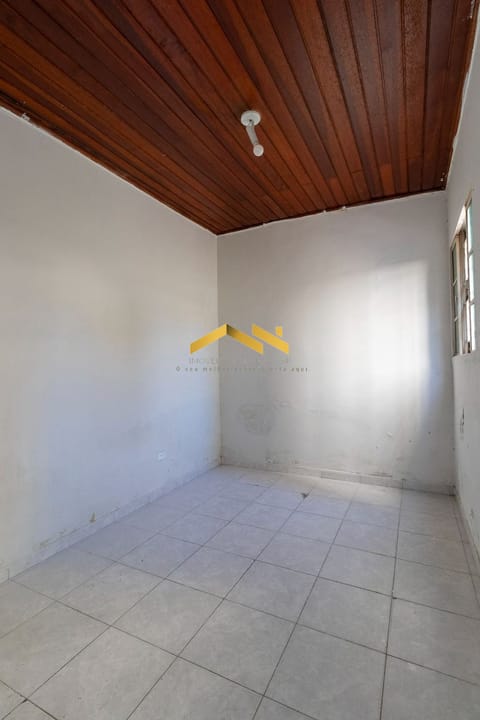 Casa à venda com 3 quartos, 208m² - Foto 5