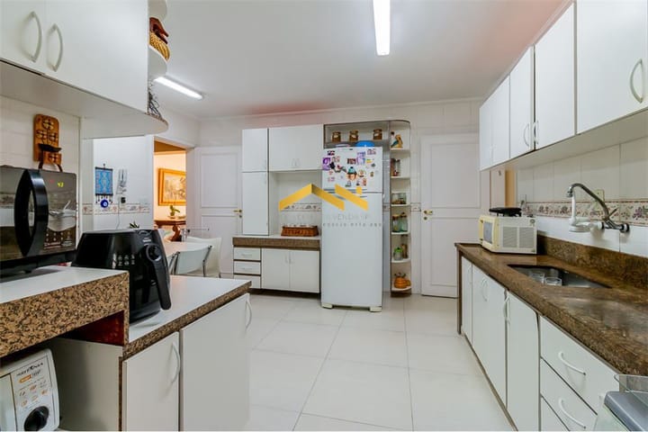 Apartamento à venda com 4 quartos, 181m² - Foto 5