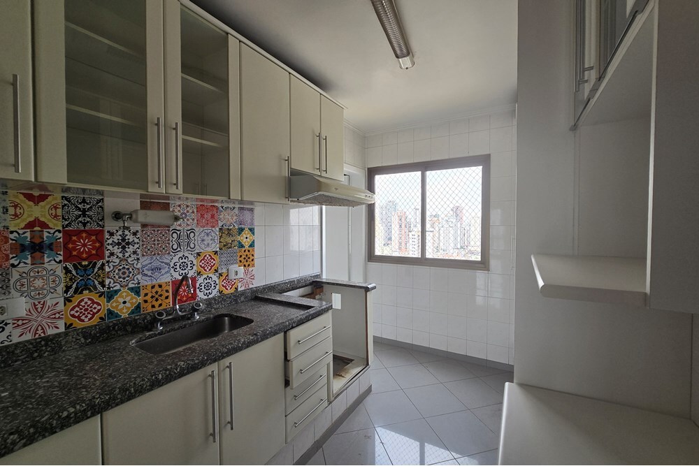 Apartamento à venda com 3 quartos, 81m² - Foto 26