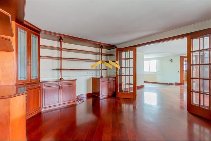 Apartamento à venda com 3 quartos, 160m² - Foto 5