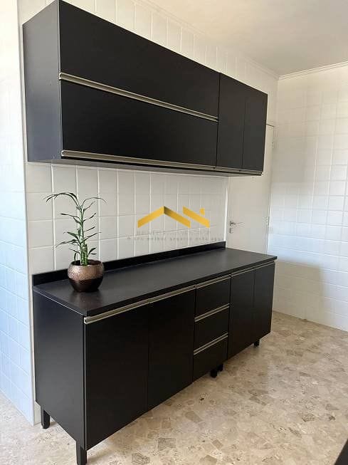 Apartamento à venda com 2 quartos, 105m² - Foto 3