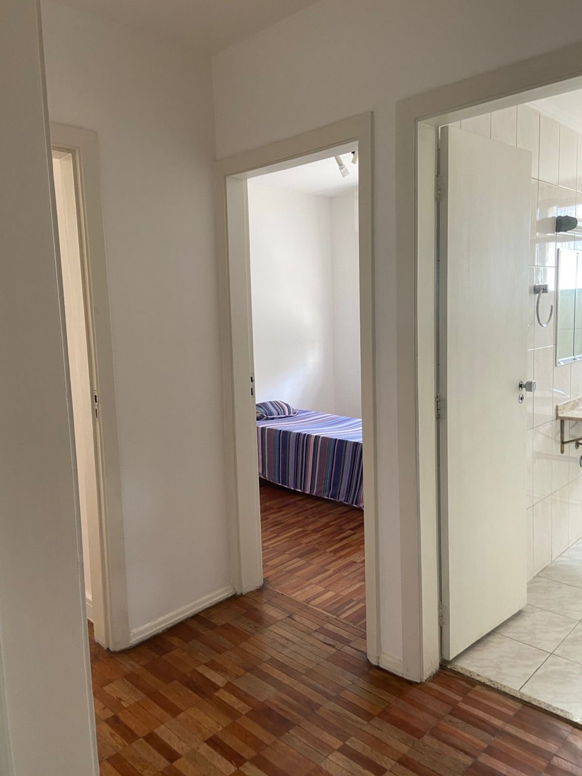 Apartamento à venda com 3 quartos, 150m² - Foto 9