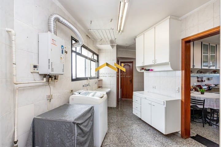 Apartamento à venda com 4 quartos, 200m² - Foto 18