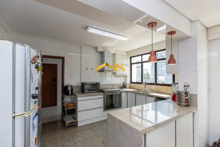 Apartamento à venda com 4 quartos, 223m² - Foto 56