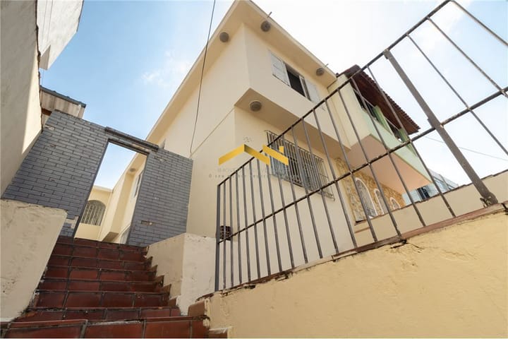 Casa à venda com 3 quartos, 168m² - Foto 1