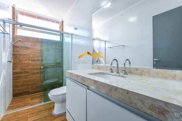 Casa à venda com 4 quartos, 240m² - Foto 8