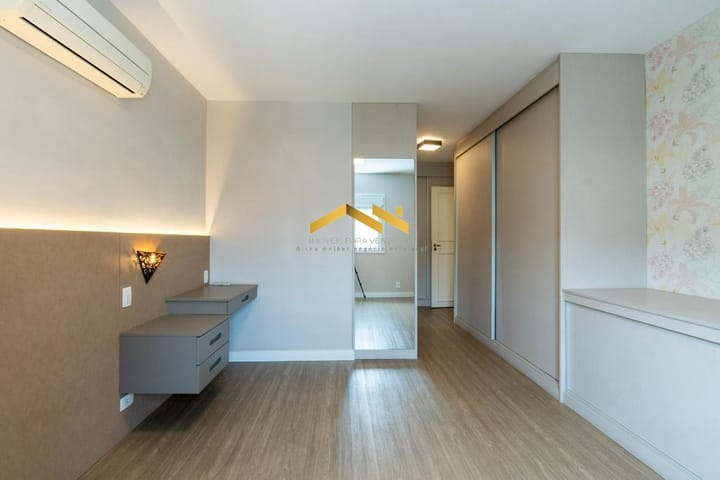 Casa à venda com 4 quartos, 362m² - Foto 17