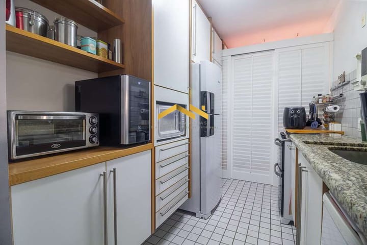 Apartamento à venda com 2 quartos, 100m² - Foto 35