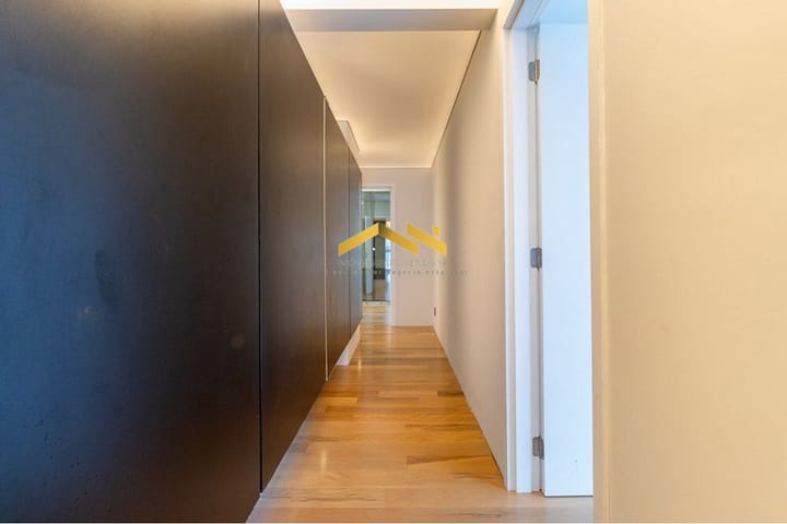 Apartamento à venda com 5 quartos, 312m² - Foto 4