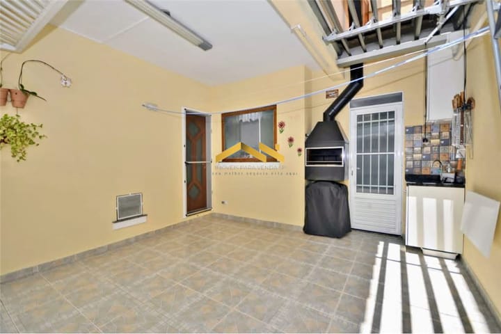 Casa à venda com 3 quartos, 105m² - Foto 7