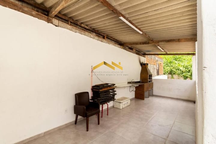 Casa à venda com 2 quartos, 140m² - Foto 8