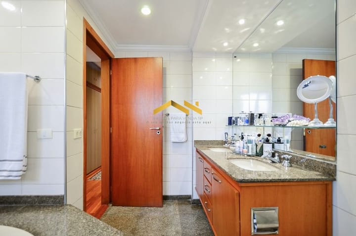 Apartamento à venda com 4 quartos, 226m² - Foto 14