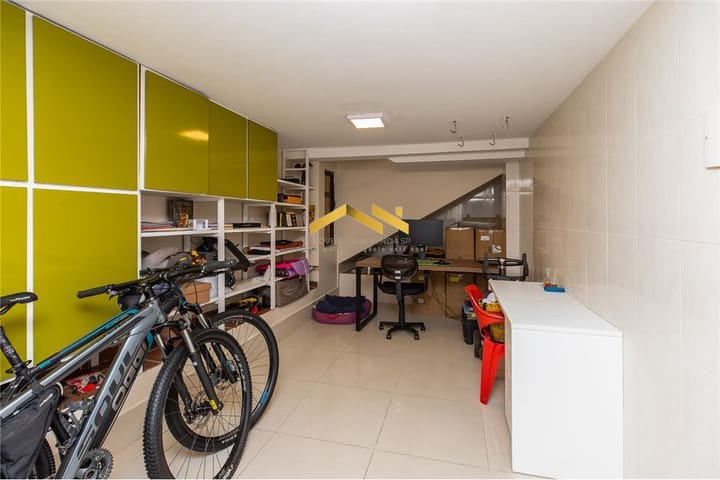 Casa à venda com 5 quartos, 352m² - Foto 19