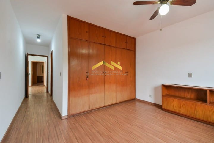 Casa à venda com 4 quartos, 331m² - Foto 5